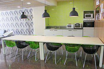 Albergue Residencia Universitaria Los Abedules - Campus Accommodation — photo 5
