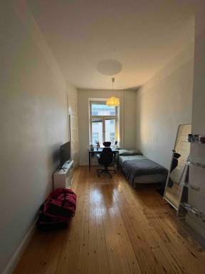 Camera privata 127 m²