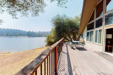 Cabin  Groveland