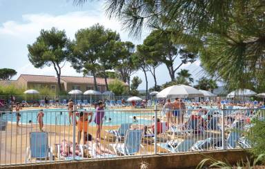 Maison de vacances avec terrasse, piscine et jardin | Vue lac