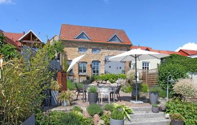 100 m² House