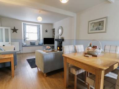 Cottage Pickering