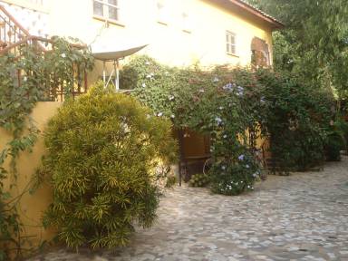 Holiday apartment with garden