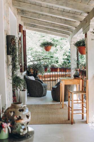 Al Moin Beds & Homes in Treviso