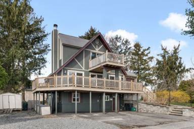 House  Cranston