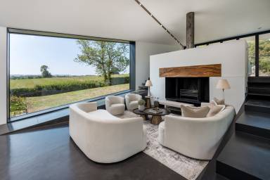 House with terrace, garden & fast internet