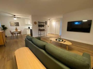 100 m² Apartment