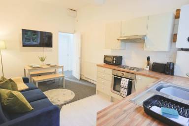 Holiday apartment | Close to Bristol Cathedral