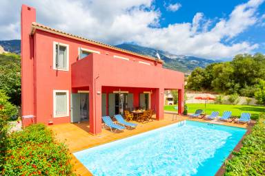 Villa Afrato