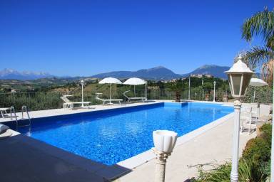 Landhaus mit Terrasse, Grill und Pool | Naturblick | Haustiere sind willkommen