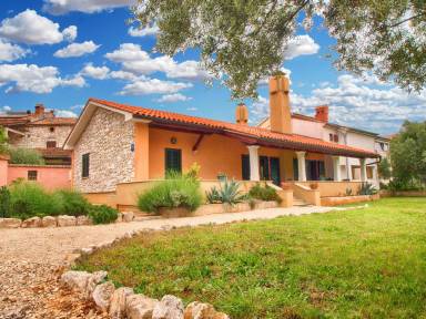 80 m² House