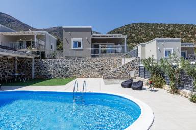 Huis 216 m²