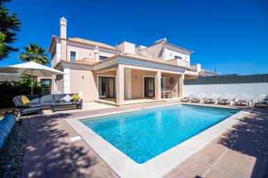 Maison de vacances 250 m²