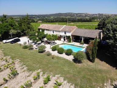 Farmhouse  Lirac