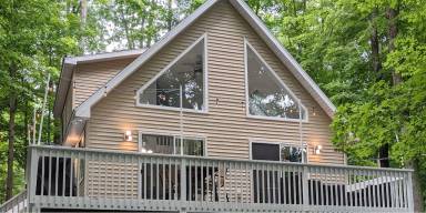Chalet  Paupack Township