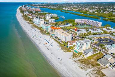 Condo North Redington Beach