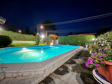Casa a San Giovanni La Punta con piscina e giardino