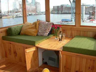 30 m² Houseboat