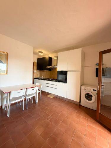 Apartment with yard in Budoni