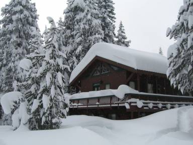 House  Bear Valley