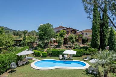 Villa Massa e Cozzile