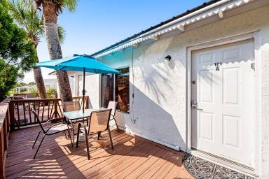 230 m² House