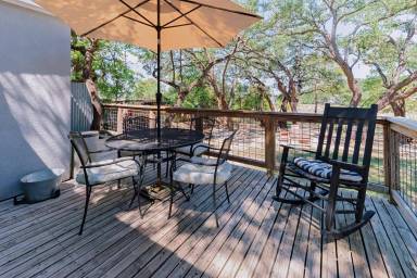 Cabin Lakeway