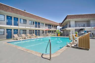 Motel  Palmdale