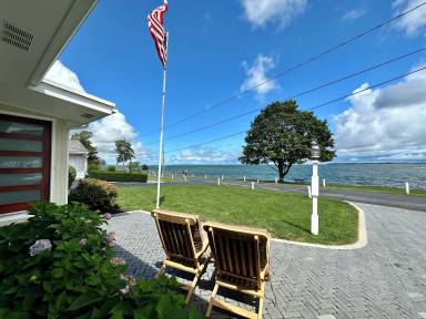 House Lakeside Marblehead