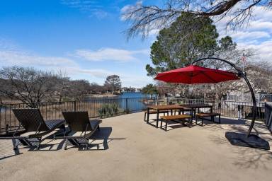 House Horseshoe Bay