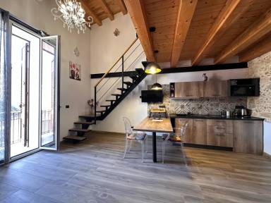 100 m² Apartment