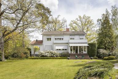 236 m² House