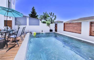 Ferienhaus mit privatem Pool und eingezäuntem Grundstück für 6 Gäste mit Hund in Salon-de-Provence