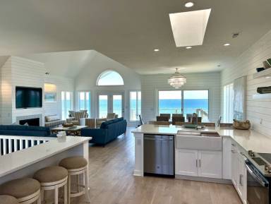 House  Emerald Isle