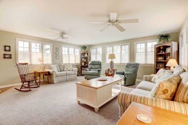 House Misquamicut