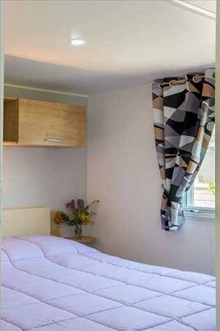 Family-friendly camping suite with patio, pool & garden | Pets allowed — photo 5