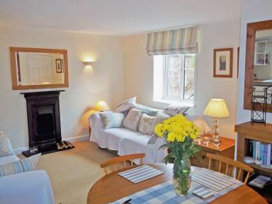 Cottage Holt