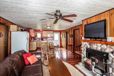 Cottage  Fennville