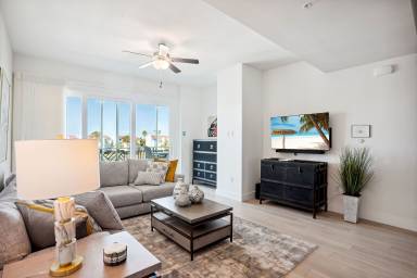 Condo Treasure Island