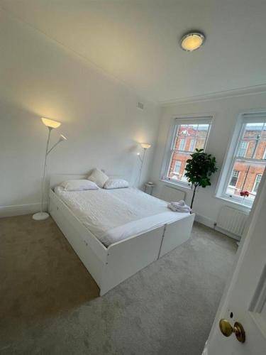 Bed and breakfast West London