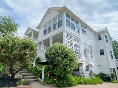 House  Crystal Beach