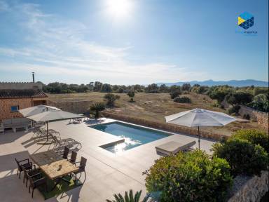 300 m² Villa