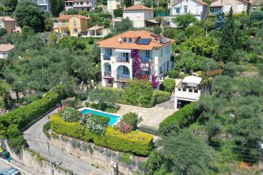 Villa avec barbecue, jardin et piscine privée | Vue ville