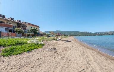 Ferienwohnung am Meer für 5 Gäste mit Hund in Giannella, Toskana