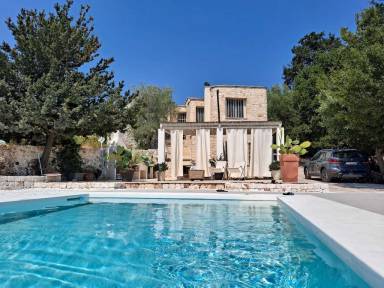 Villa  Cisternino