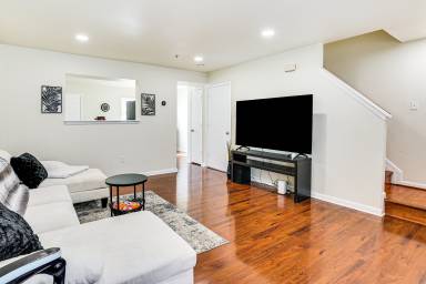 121 m² House