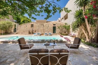 Villa 250 m²