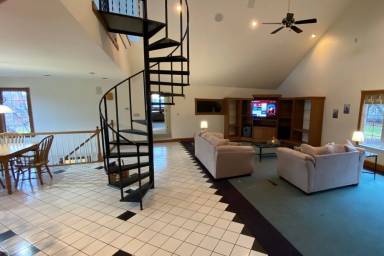 Apartment Balcony/Patio Sunbury