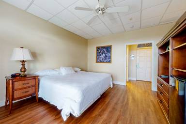 House  Naples