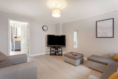 House  Leicester